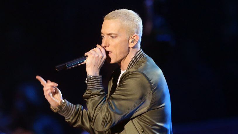 Rapper Eminem is freestlying a verse at the 2017 BET Hip Hop Awards, host DJ Khaled confirmed.