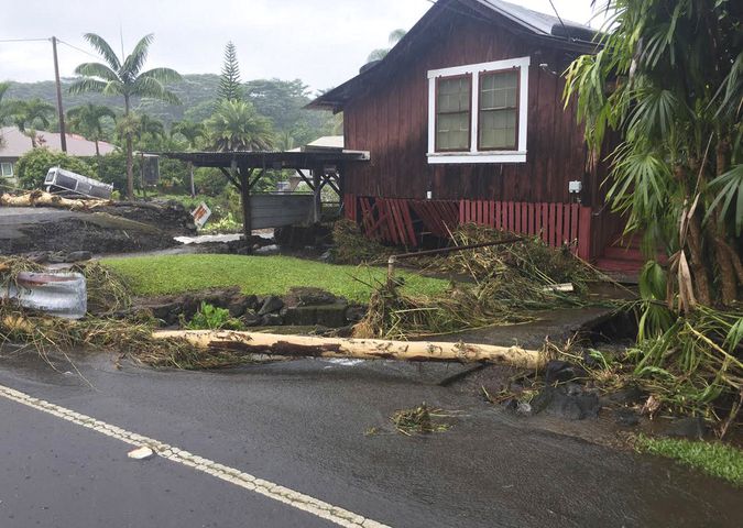 hurricane lane drenches hawaii