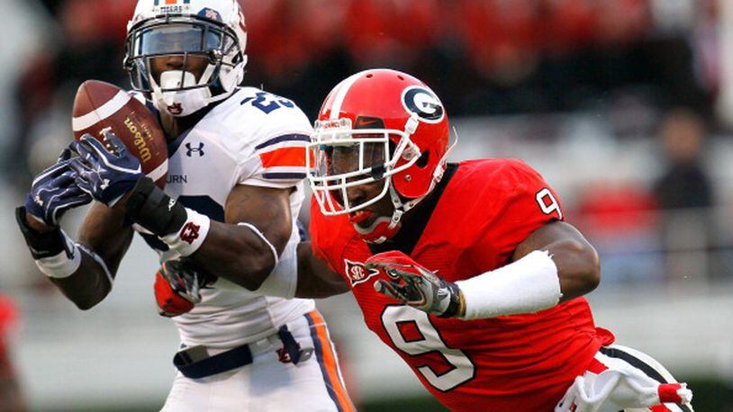 ATHENS, GA - NOVEMBER 12: Alec Ogletree #9 of the Georgia Bulldogs breaks a up a pass intended for Onterio McCalebb #23 of the Auburn Tigers at Sanford Stadium on November 12, 2011 in Athens, Georgia. (Photo by Kevin C. Cox/Getty Images)