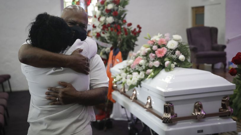 The Federal Emergency Management Agency’s Funeral Assistance Program, which this week started accepting applications for its funeral assistance program, will reimburse burial and funeral costs to those who have lost family members to COVID-19.(AP Photo/Marcio Jose Sanchez, File)