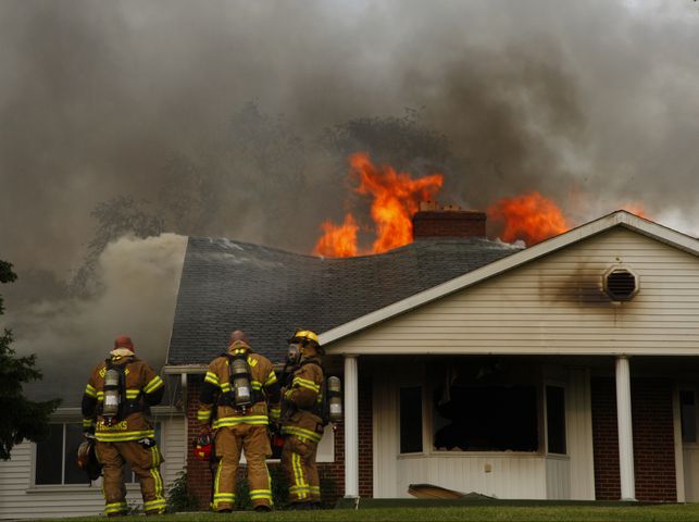 Fire Destroys Villa Road Home
