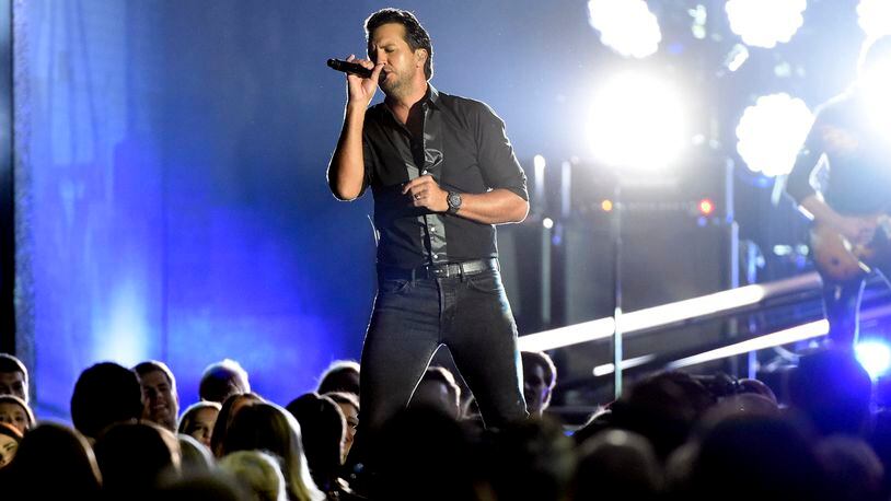 NASHVILLE, TN - NOVEMBER 02: Luke Bryan performs onstage at the 50th annual CMA Awards at the Bridgestone Arena on November 2, 2016 in Nashville, Tennessee. (Photo by Gustavo Caballero/Getty Images)