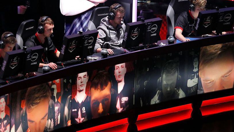 ATLANTA, GA - JANUARY 29: Astralis of competes during the ELEAGUE: Counter-Strike: Global Offensive Major Championship finals at Fox Theater on January 29, 2017 in Atlanta, Georgia. (Photo by Kevin C. Cox/Getty Images)