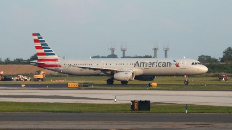 An American Airlines flight headed to Phoenix was forced to land in El Paso on Sunday afternoon.