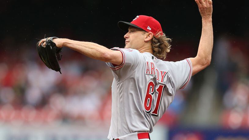 ST. LOUIS, MO - APRIL 30: Bronson Arroyo #61 of the Cincinnati Reds pitches against the St. Louis Cardinals in the first inning at Busch Stadium on April 30, 2017 in St. Louis, Missouri. (Photo by Dilip Vishwanat/Getty Images)
