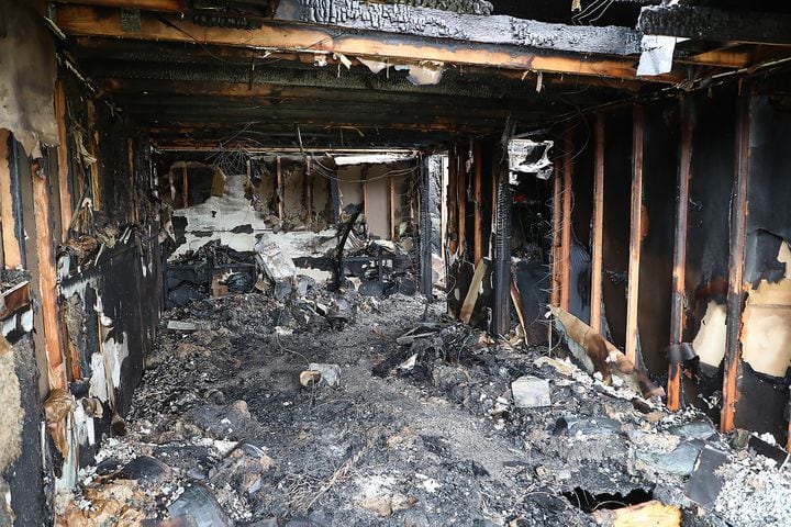 PHOTOS: Springfield Apartment Fire