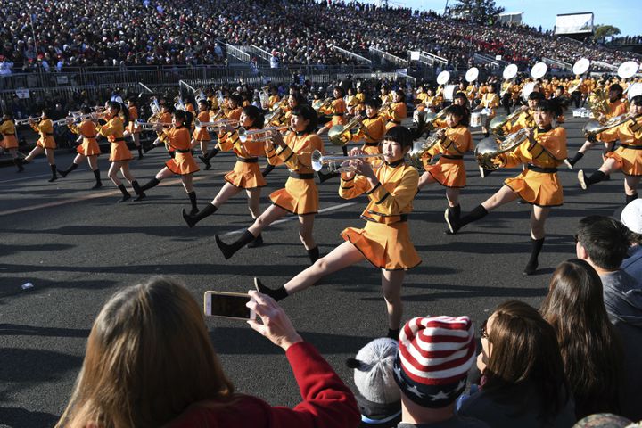 Photos: 2018 Rose Bowl parade