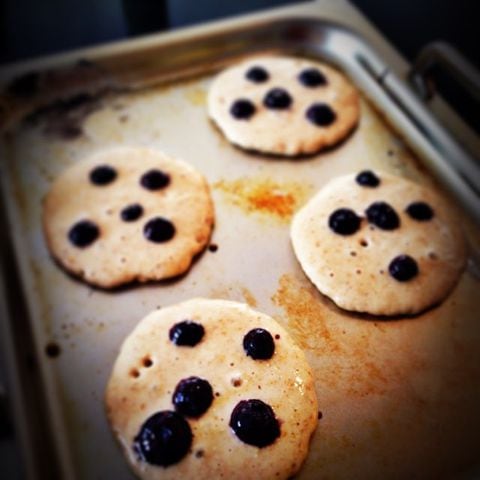 Oatmeal and blueberry pancakes #pancakes #pancakeday #bigupthejesus! Photo posted by @jennifereckles89