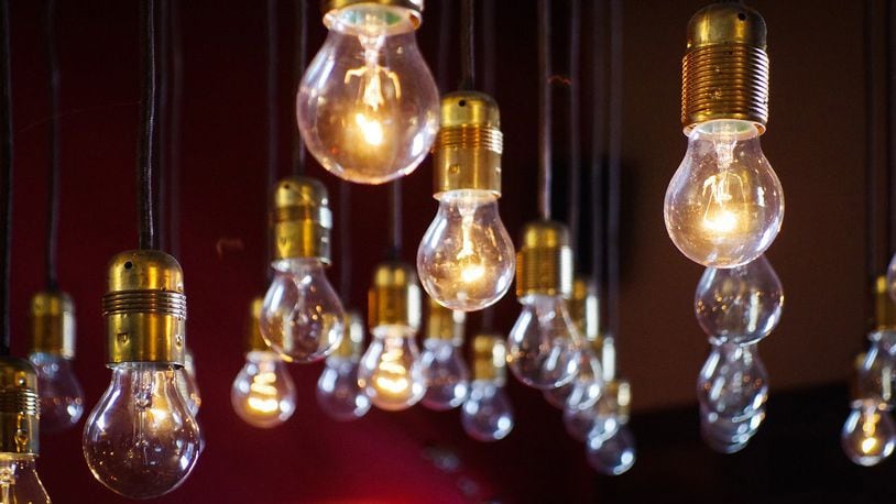 The Department of Energy is tossing out new light bulb standards that would have taken effect in January and would have phased incandescent and halogen bulbs.