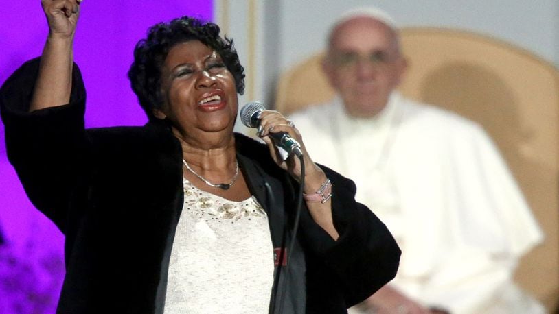 Aretha Franklin performs at the Festival of Families as Pope Francis looks on September 26, 2015 in Philadelphia, Pennsylvania. Pope Francis wraps up his trip to the United States with two days in Philadelphia, attending the Festival of Families and meeting with prisoners at the Curran-Fromhold Correctional Facility.