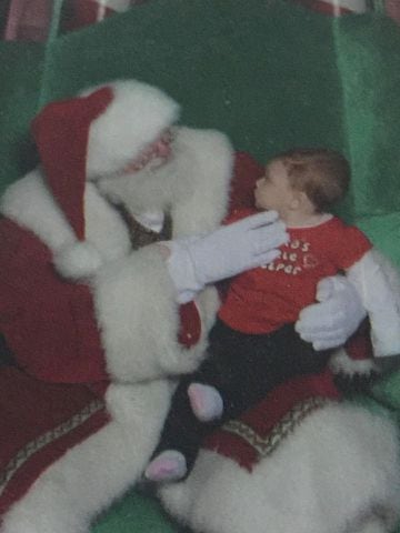 Santa celebrates 30 years at Upper Valley Mall
