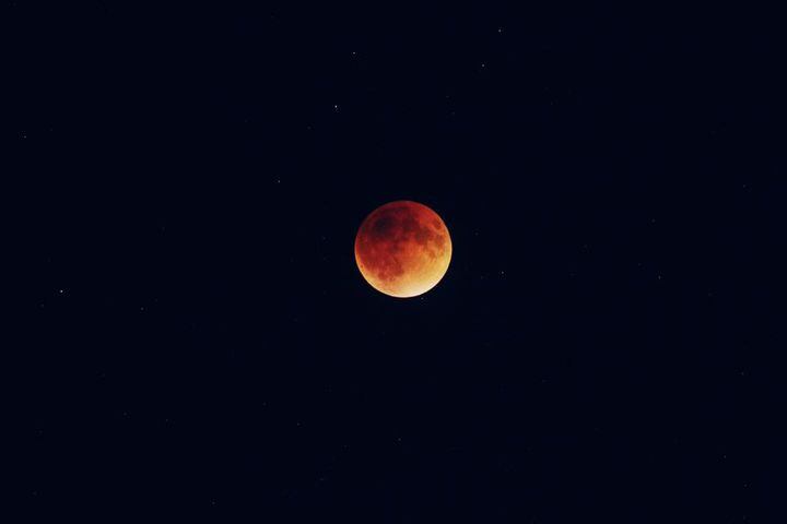 Supermoon eclipse of Sept. 27