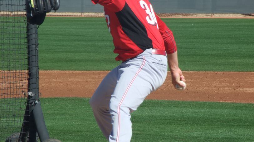 Homer Bailey looks impressive in live batting practice at Reds Spring Training.