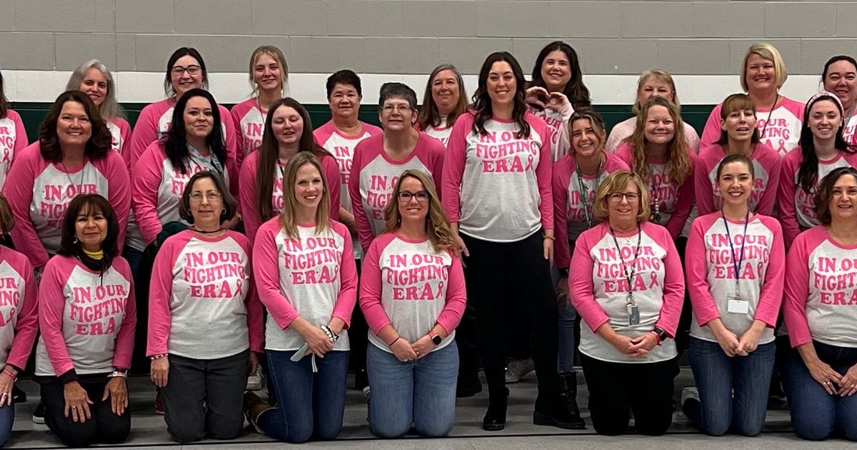 Simon Kenton staff showing support for teacher diagnosed with breast cancer