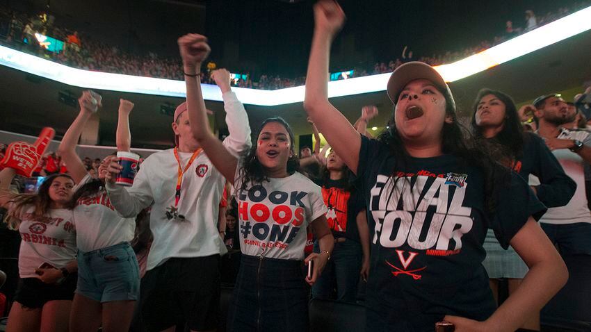 Photos: Final Four Championship: Texas Tech fans