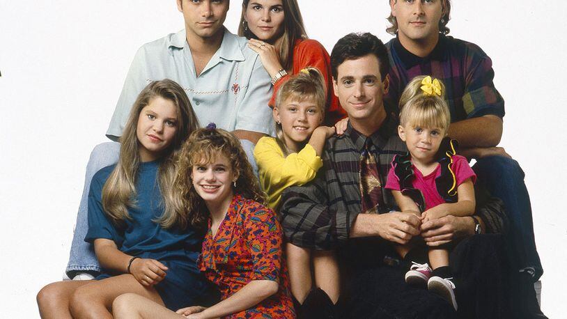 Full House Cast Picture.
