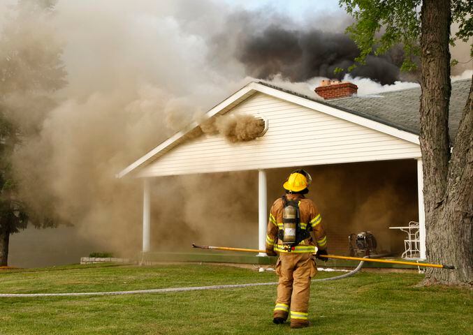 Fire Destroys Villa Road Home