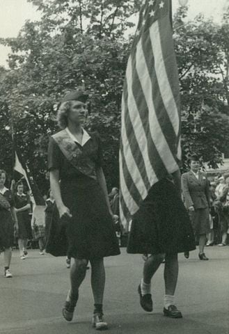 Historical Pictures of Memorial Day parades in Springfield