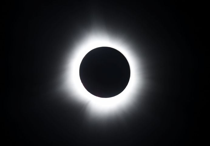 040824 eclipse
