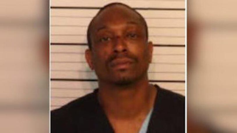 Santrez Traylor, 34, who was accused of killing his girlfriend in Memphis, Tennessee, killed himself in jail, authorities said.