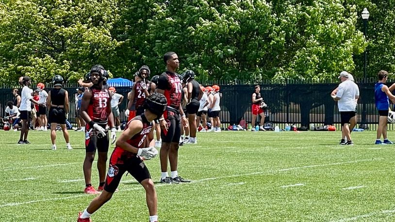 Trotwood-Madison QB Timothy Carpenter (10) at Ohio State 7 on 7 in Columbus June 2022
