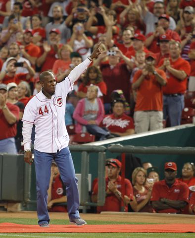 Reds honor Hall of Famers