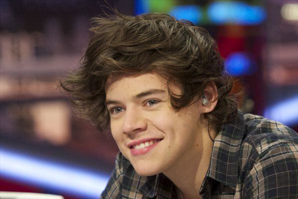 Harry Styles admits to having FOUR NIPPLES!