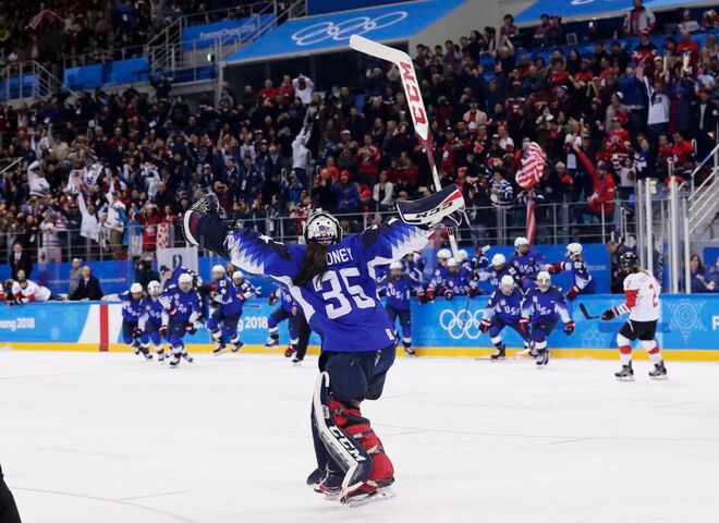 Photos: 2018 Pyeongchang Winter Olympics - Day 14