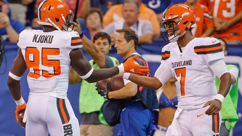 INDIANAPOLIS, IN - SEPTEMBER 24:  DeShone Kizer #7 of the Cleveland Browns celebrates with David Njoku #85 after a touchdown against the Indianapolis Colts during the first half at Lucas Oil Stadium on September 24, 2017 in Indianapolis, Indiana.  (Photo by Michael Reaves/Getty Images)