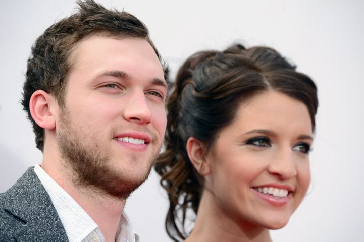 December: Phillip Phillips engaged to Hannah Blackwell