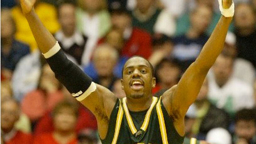 George Mason’s Will Thomas celebrates toward the end of their win over Michigan State in the first round of the NCAA tournament in 2006. Chris Stewart/Staff