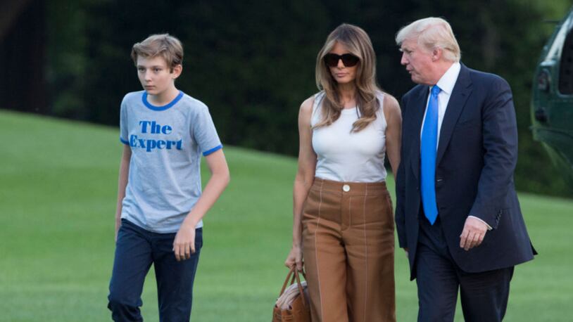 WASHINGTON, D.C. - JUNE 11: U.S. President Donald Trump, first lady Melania Trump and their son Barron Trump arrive at the White House June 11, 2017 in Washington, DC. (Photo by Chris Kleponis-Pool/Getty Images)