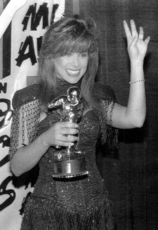 1989: Paula Abdul