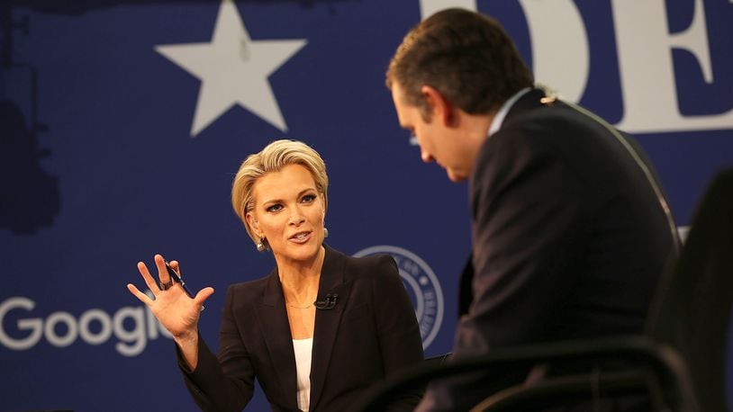 DES MOINES, IA - JANUARY 28: Fox News anchor and debate moderator Megyn Kelly speaks with Republican Presidential candidate Sen. Ted Cruz (R-TX) after the Republican Presidential debate sponsored by Fox News and Google at the Iowa Events Center on January 28, 2016 in Des Moines, Iowa. (Photo by Joe Raedle/Getty Images)