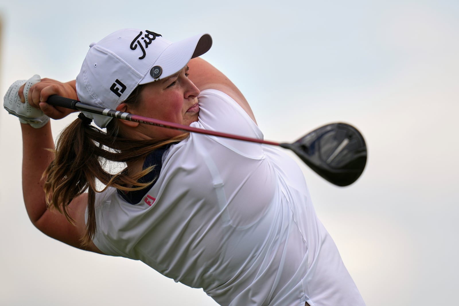 FILE - Lottie Woad, of England, hits from the third tee during the first round of the U.S. Women's Open golf tournament at Erin Hills, May 29, 2025, in Erin, Wis. (AP Photo/Jeff Roberson, File)