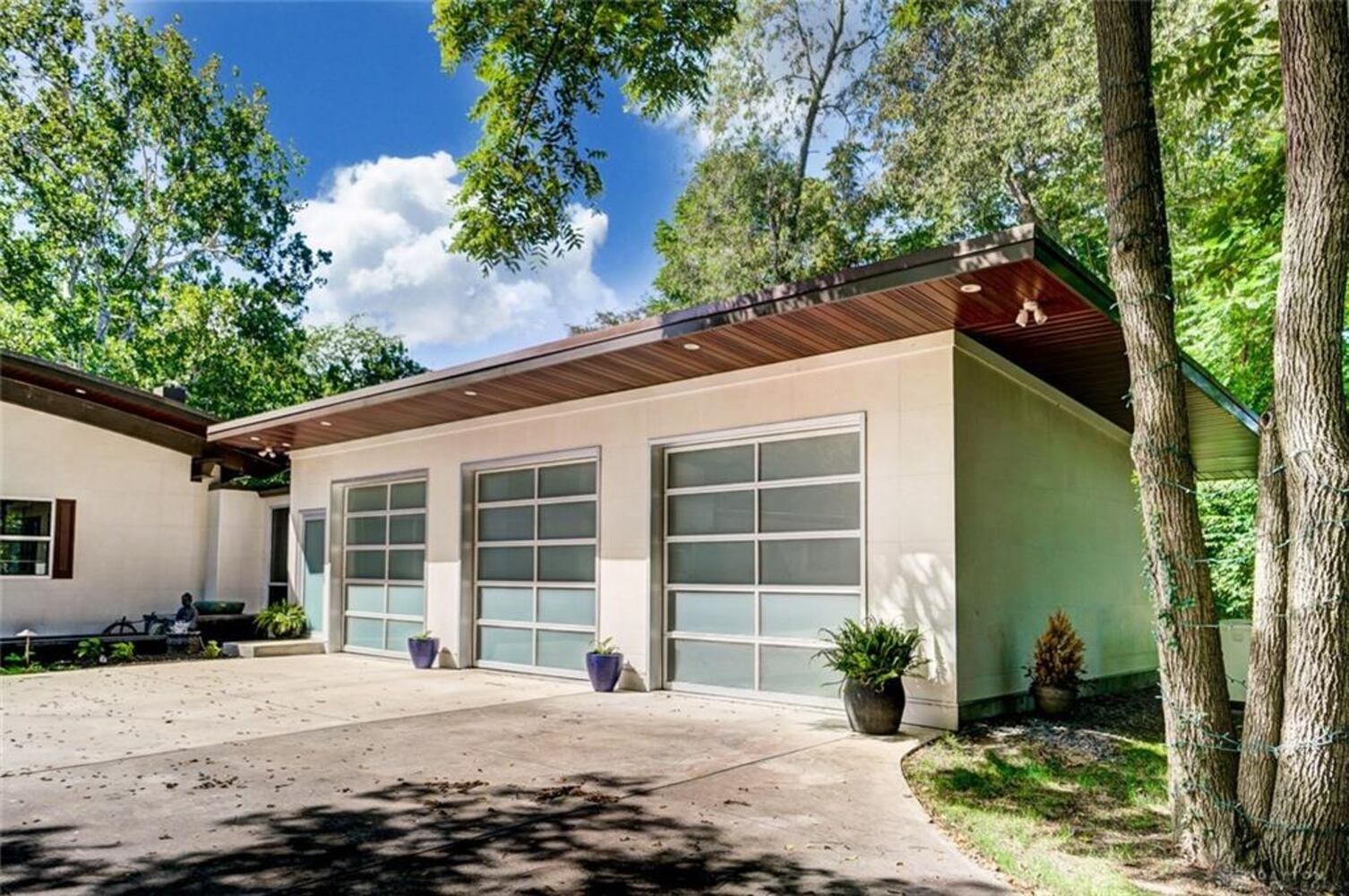 PHOTOS: Yellow Springs smart home with spa features on market for nearly $4M