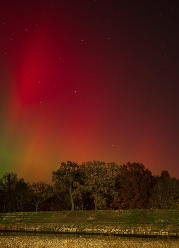 DDN 111225 Northern Lights Troy