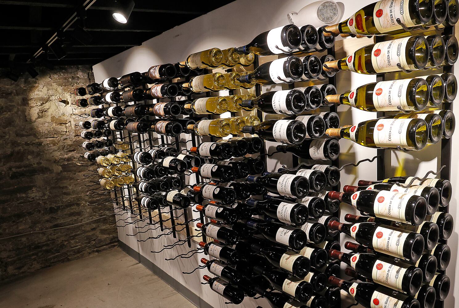 Tapas and Wine Bar SNS