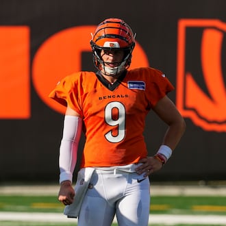 Cincinnati Bengals quarterback Joe Burrow looks on during practice at the team's NFL stadium, Saturday, Aug. 2, 2025, in Cincinnati. (AP Photo/Jeff Dean)