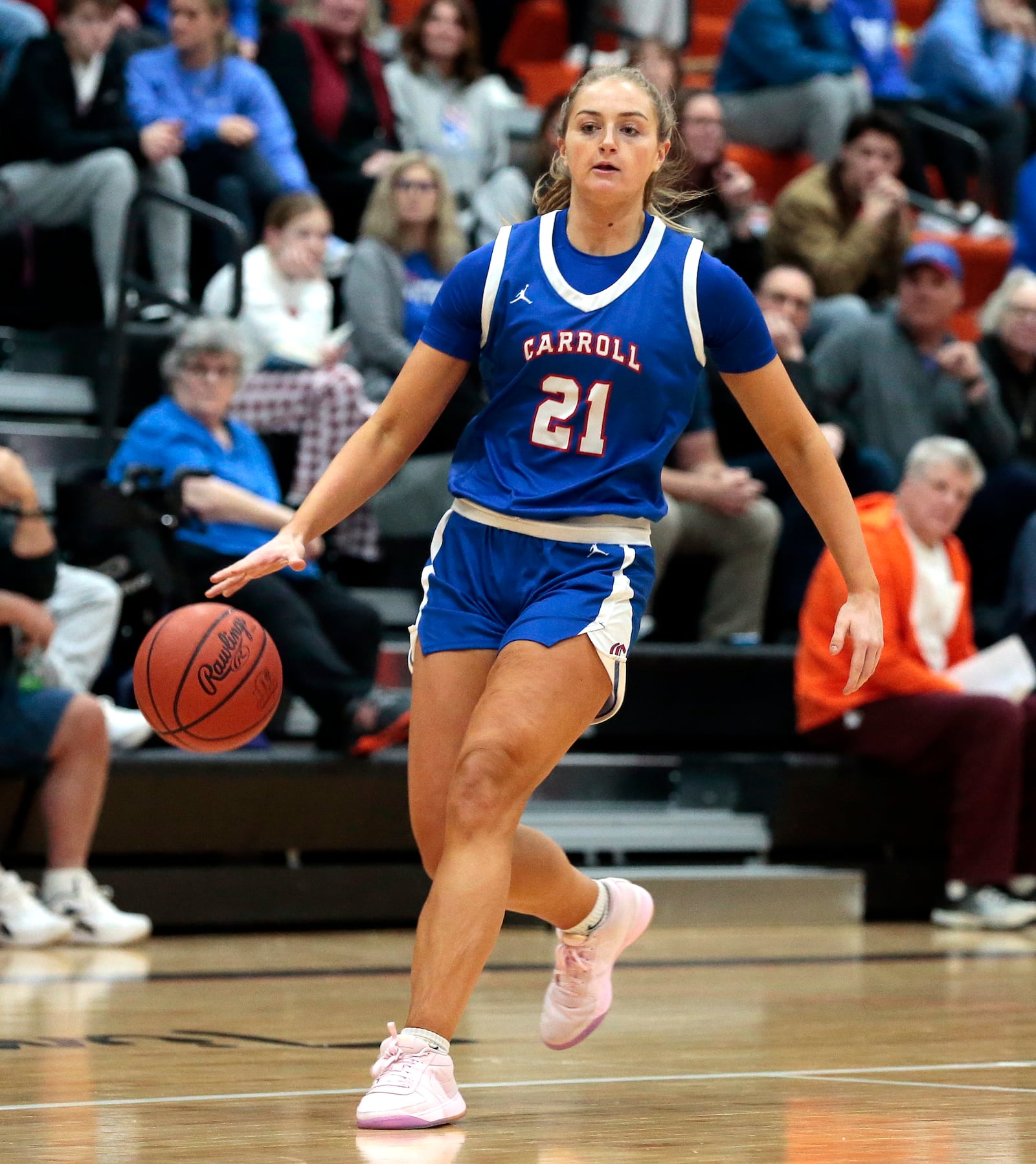 Carroll senior Kiera Healy dribbles the ball up the floor. Carroll defeated Waynesville 50-42 in a non-league game on Monday, Jan. 5, 2026, at Waynesville. STEVEN WRIGHT / STAFF