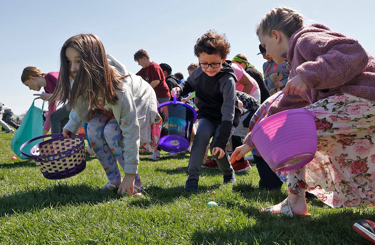 Youngs Egg Hunt SNS