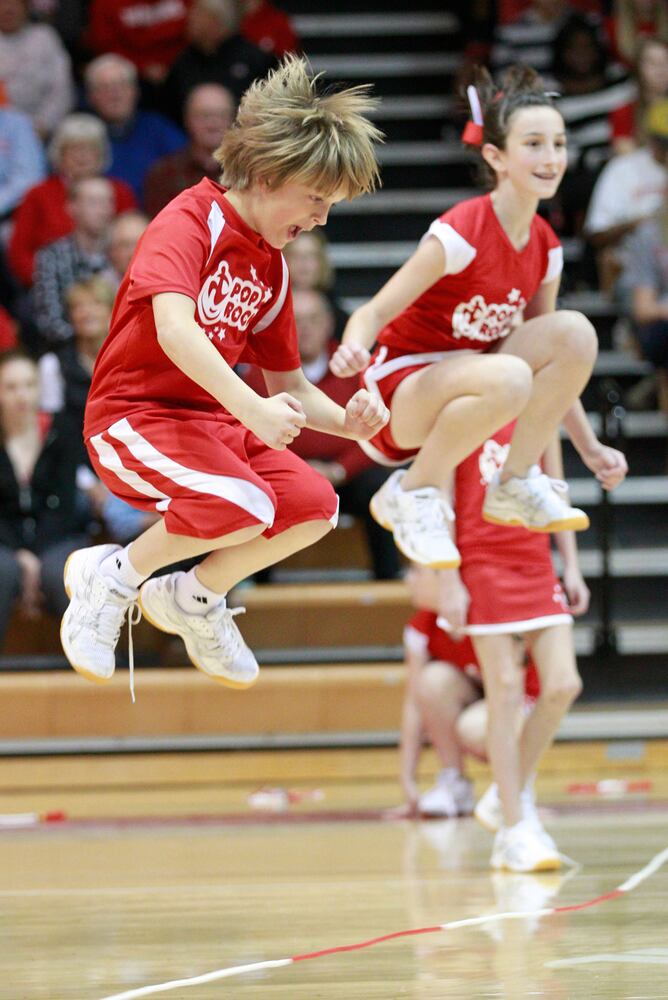 Troy Pop Rocks Perform