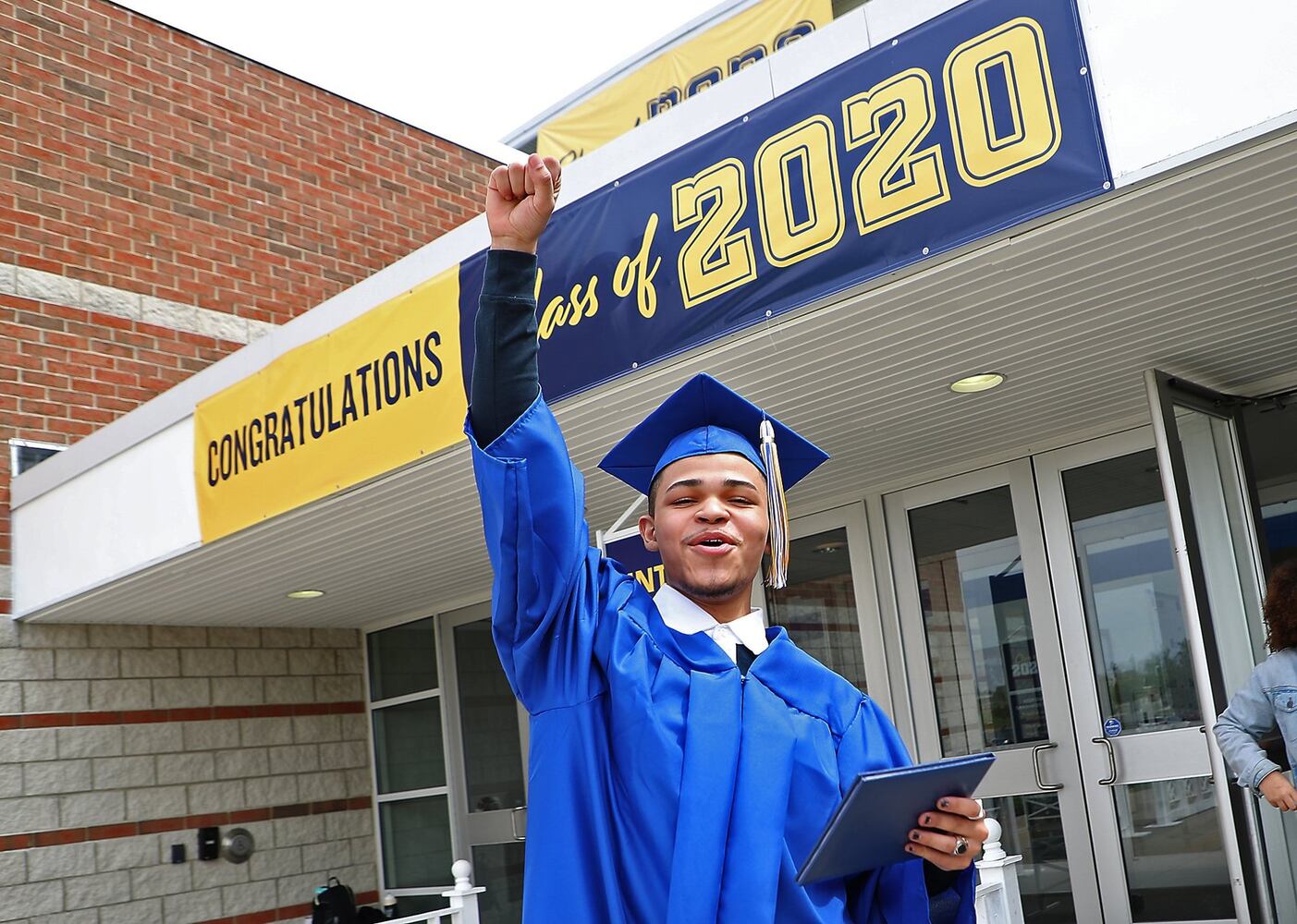 Springfield kicks off ‘7-day graduation marathon’ amid coronavirus pandemic