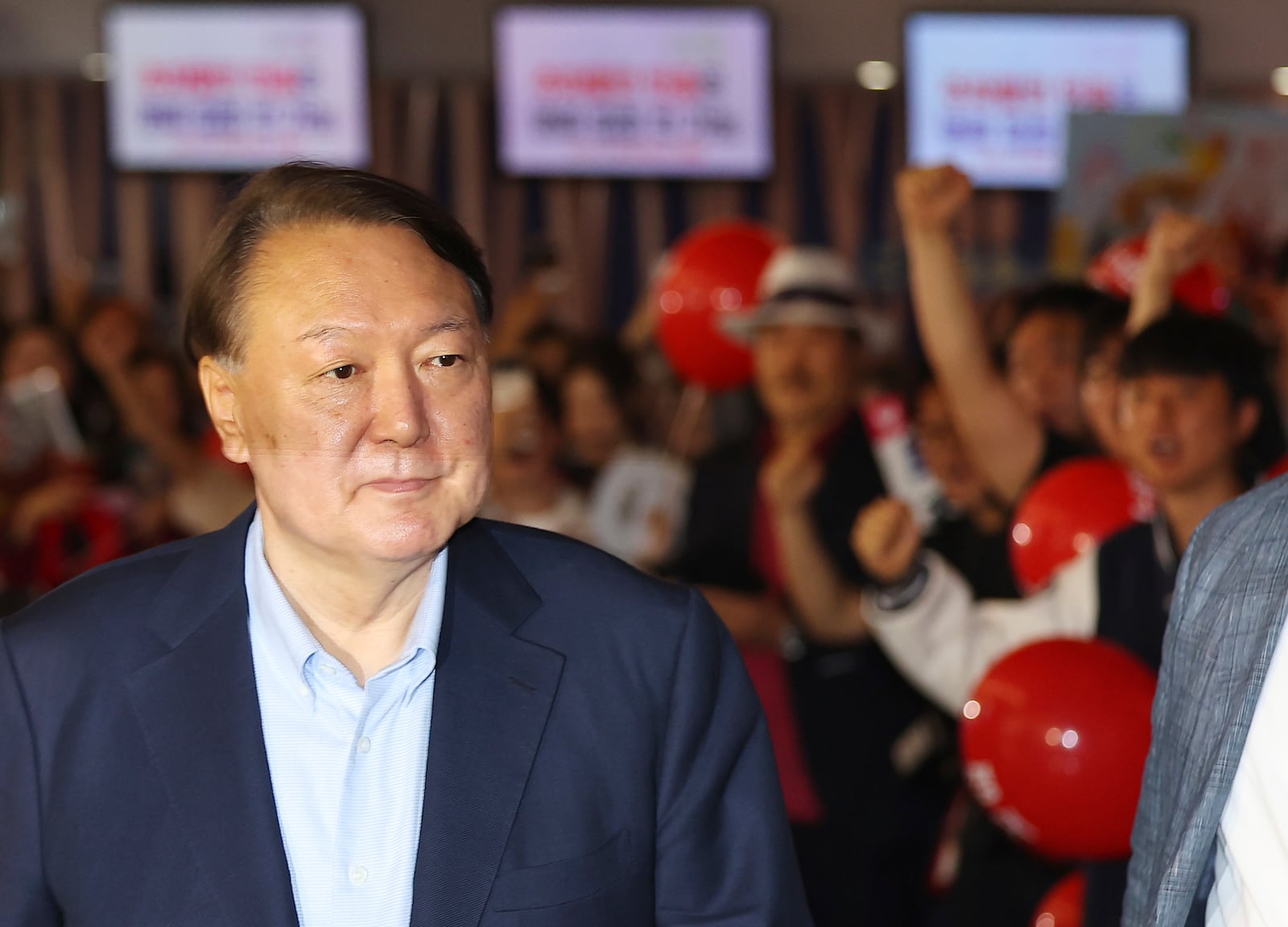 Former President Yoon Suk Yeol arrives at a cinema to watch the documentary movie in Seoul, South Korea, on May 21, 2025. (Kim Do-hoon/Yonhap via AP)