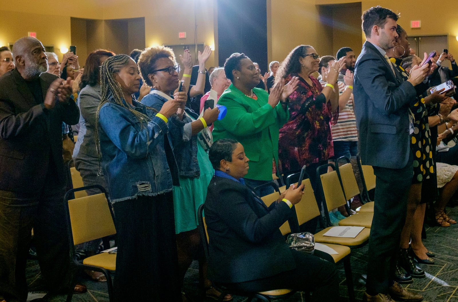 House Minority Leader Hakeem Jeffries Reeves receives a standing ovation during a healthcare town hall with US Rep Troy Carter at Xavier University in New Orleans, Thursday, July 10, 2025. (John McCusker/The Times-Picayune/The New Orleans Advocate via AP)