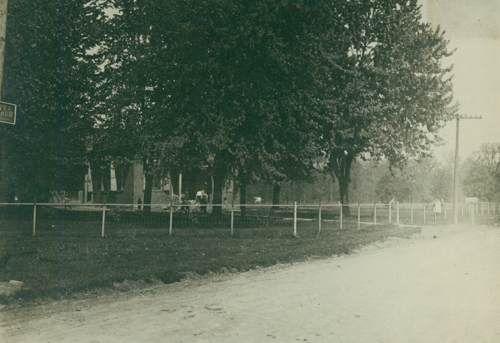 Located at 1600 E. Leffel Lane, Cross Roads school was a two-room schoolhouse built in 1868. The last class to graduate with during the 1937-38 school year. After the school closed, in 1941 it was converted to a private home. In 1992 the home was turned into a gift shop and in 1998 Teaberries Café was added. PHOTO COURTESY OF THE CLARK COUNTY HISTORICAL SOCIETY