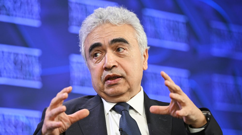 International Energy Agency Executive Director Fatih Birol speaks at the National Press Club in Canberra, Australia, Monday, March 23, 2026. (Lukas Coch/AAP Image via AP)