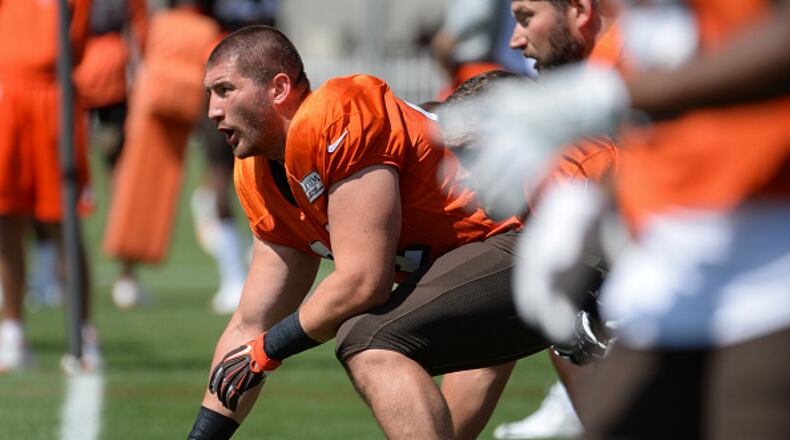 BEREA, OH - JULY 29, 2017: Center JC Tretter #64 of the Cleveland Browns takes part in a drill during a training camp practice on July 29, 2017 at the Cleveland Browns training facility in Berea, Ohio. (Photo by: 2017 Nick Cammett/Diamond Images/Getty Images)