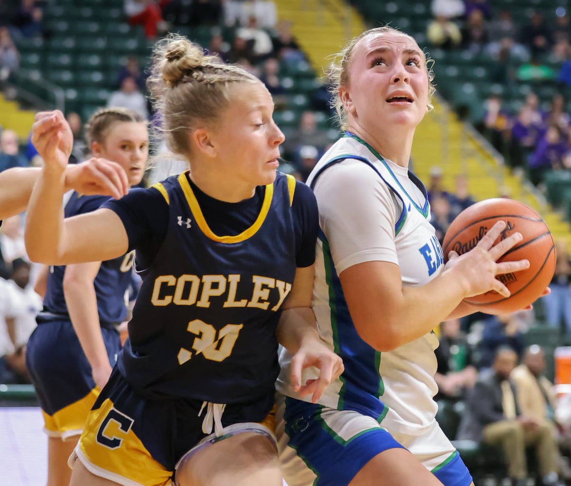 DDN 031226 Chaminade Julienne Copley