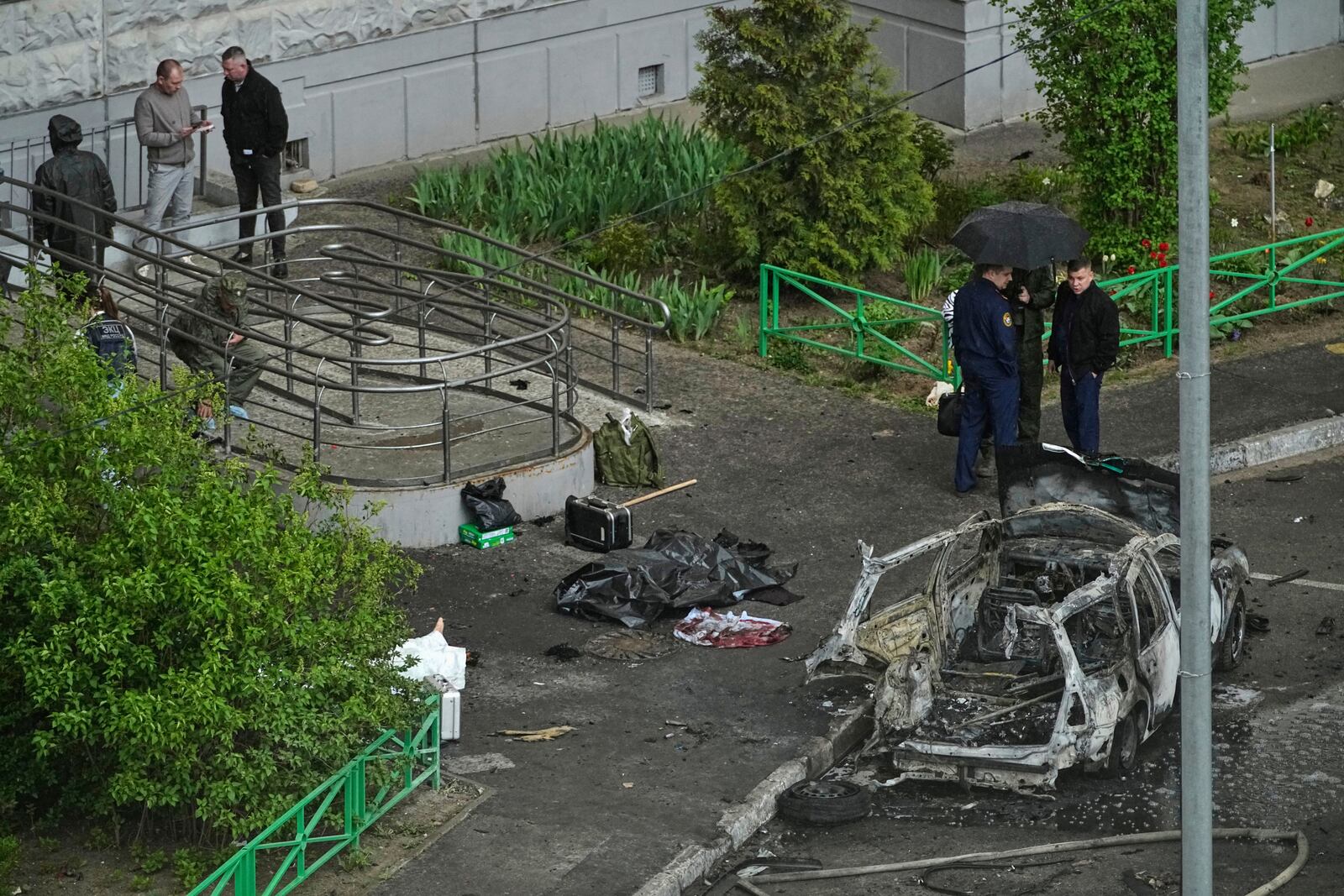 A view of the scene where Lt. Gen. Yaroslav Moskalik, a deputy head of the main operational department in the General Staff of the Russian armed forces, was killed by an explosive device placed in his car in Balashikha, just outside Moscow, Russia, on Friday, April 25, 2025. (AP Photo)